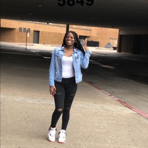 Meet your Posher, Brandie